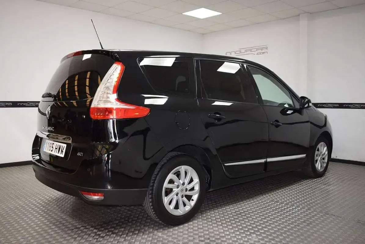 Usado Renault Scenic E-Tech Dynamique 109 CV (80 kW) 2014 Negro Monovolumen