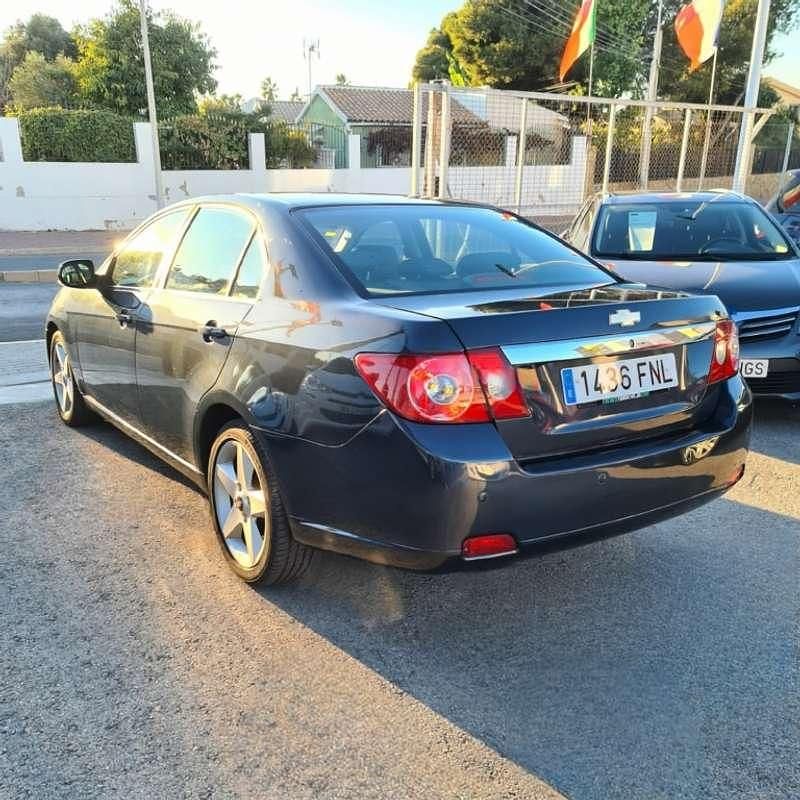 Usado Chevrolet Epica 156 CV (114 kW) 2007 Gris Berlina
