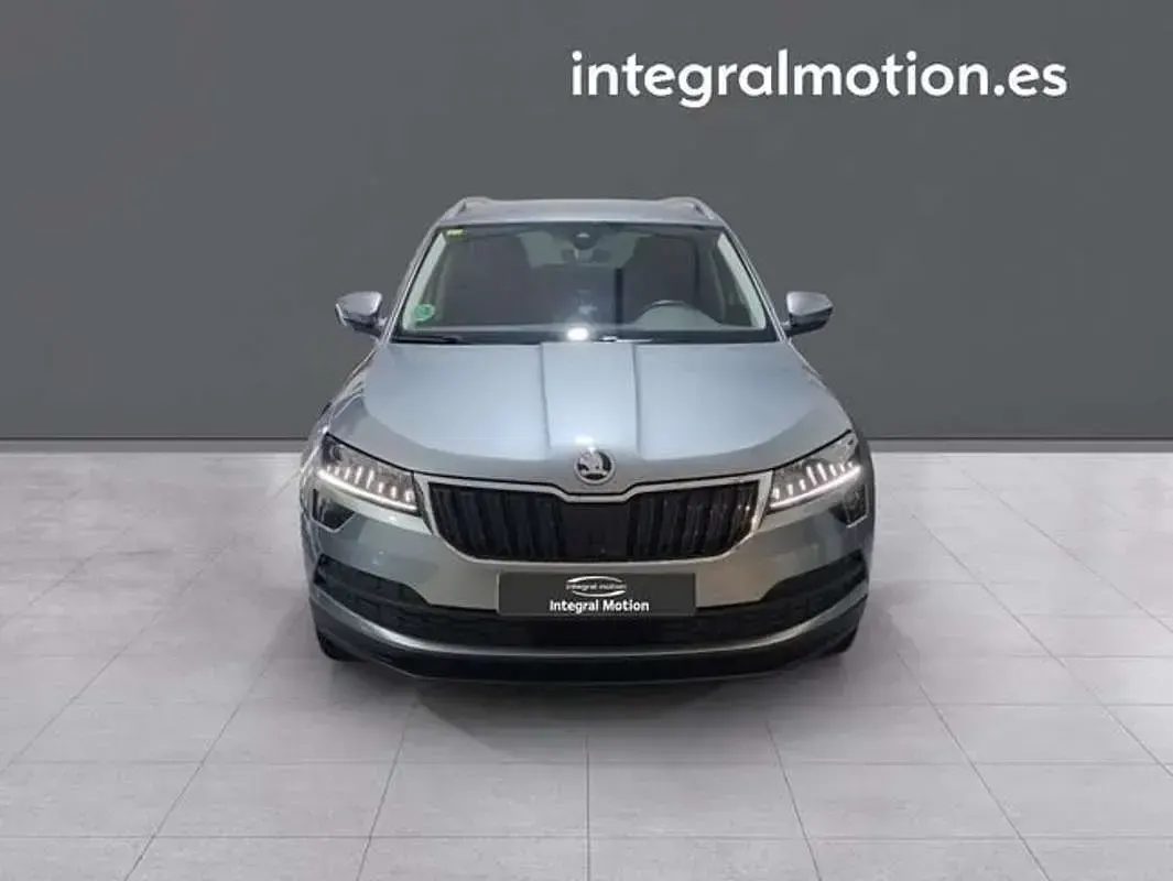 Usado Skoda Karoq Ambition 116 CV (85 kW) 2018 Gris SUV