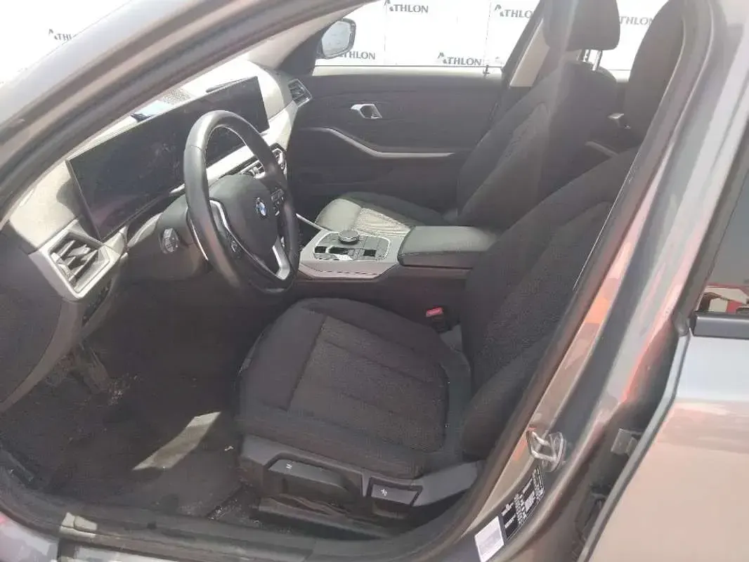 Usado BMW 318 150 CV (110 kW) 2023 Gris Familiar
