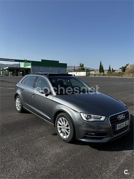 Gris / plata Usado 2016 Audi A3 Sportback Attraction Utilitario | 13.500 € (Precio justo) - Imagen 1/1