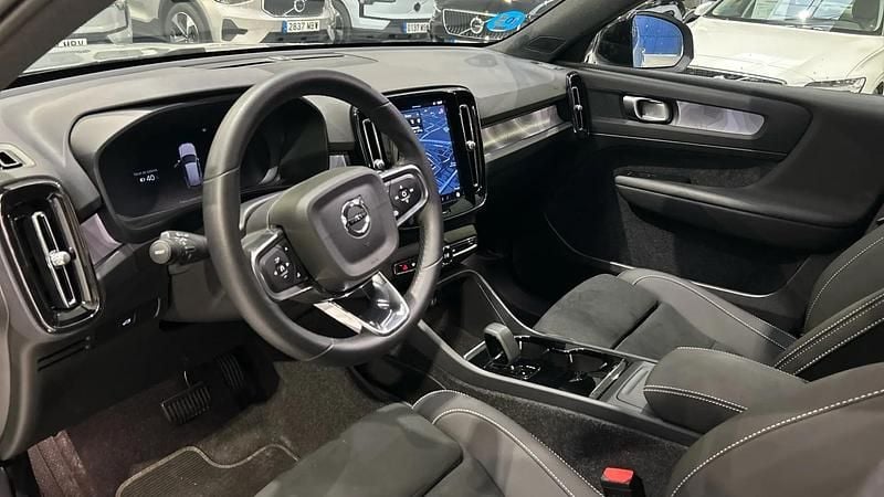 Usado Volvo EX40 Plus 175 kW (238 CV) 2024 SUV
