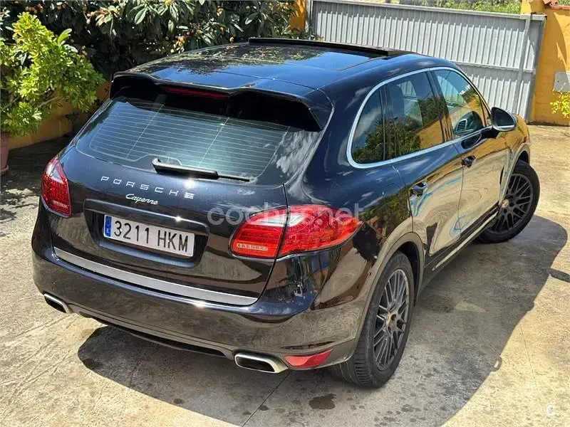 Usado Porsche Cayenne 240 CV (176 kW) 2012 Negro SUV