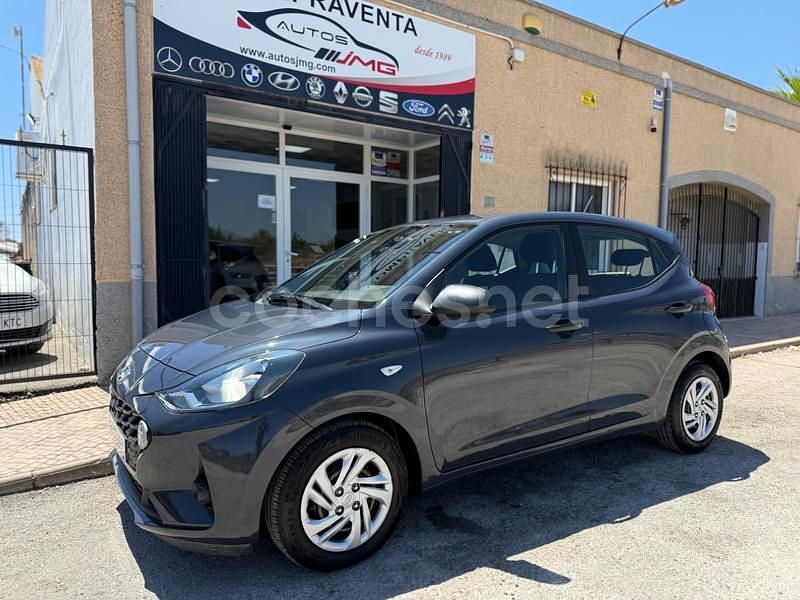 Gris / plata Usado 2022 Hyundai i10 Utilitario | 11.500 € (Buen precio) - Imagen 1/4