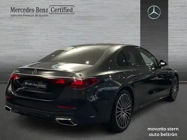 Usado Mercedes E300 313 CV (230 kW) 2025 Gris grafito Berlina