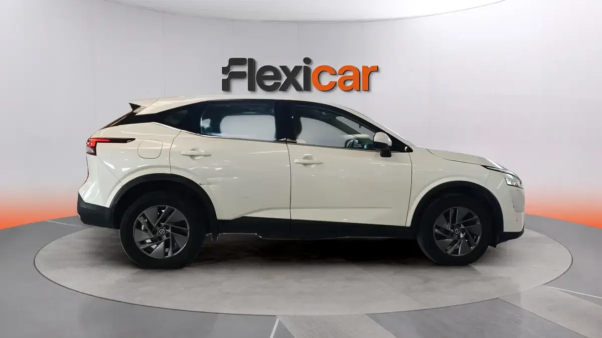 Usado Nissan Qashqai Acenta 158 CV (116 kW) 2022 Blanco SUV