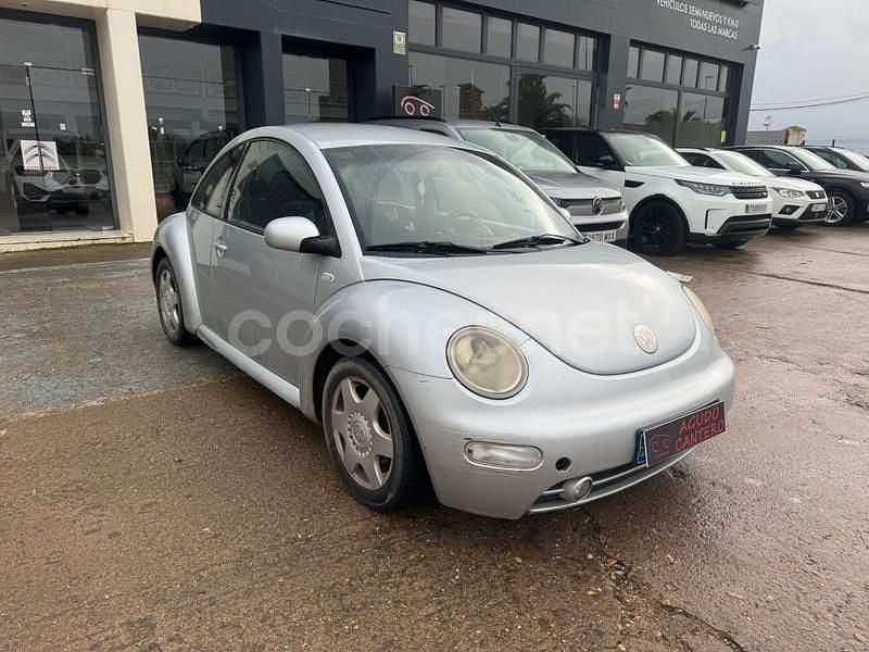 Gris / plata Usado 2002 VW Beetle Berlina | 2800 € (Buen precio) - Imagen 1/4