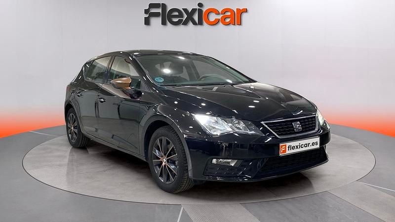 Usado Seat Leon Reference 110 CV (80 kW) 2017 Negro Berlina