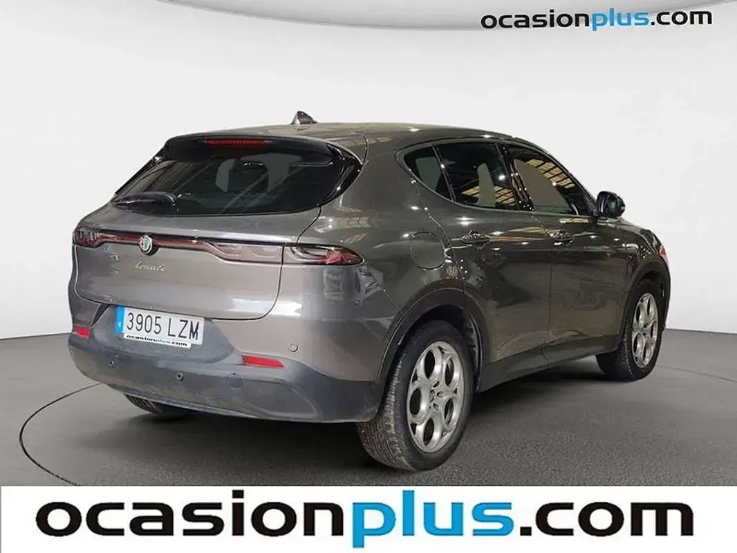 Usado Alfa Romeo Tonale Sprint 2022 Gris SUV