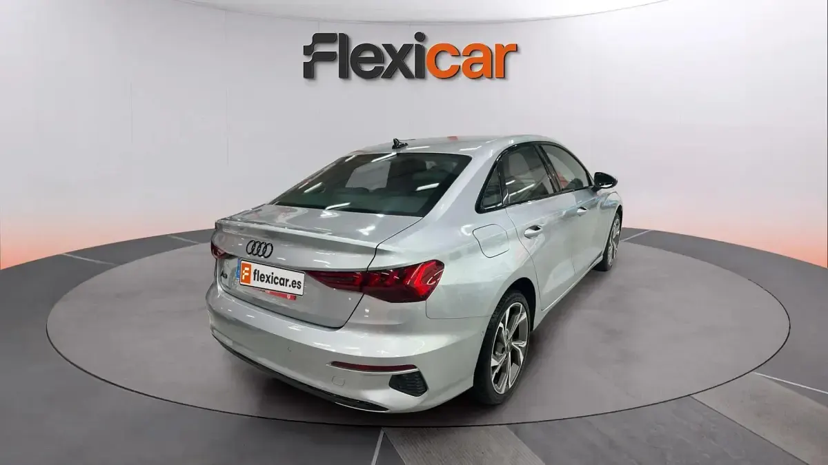 Usado Audi A3 Premium 110 CV (80 kW) 2023 Gris Berlina