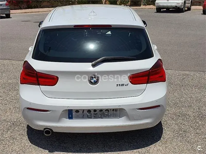 Occasion BMW 118 Comfort Edition 143 ch (105 kW) 2015 Blanc Citadine
