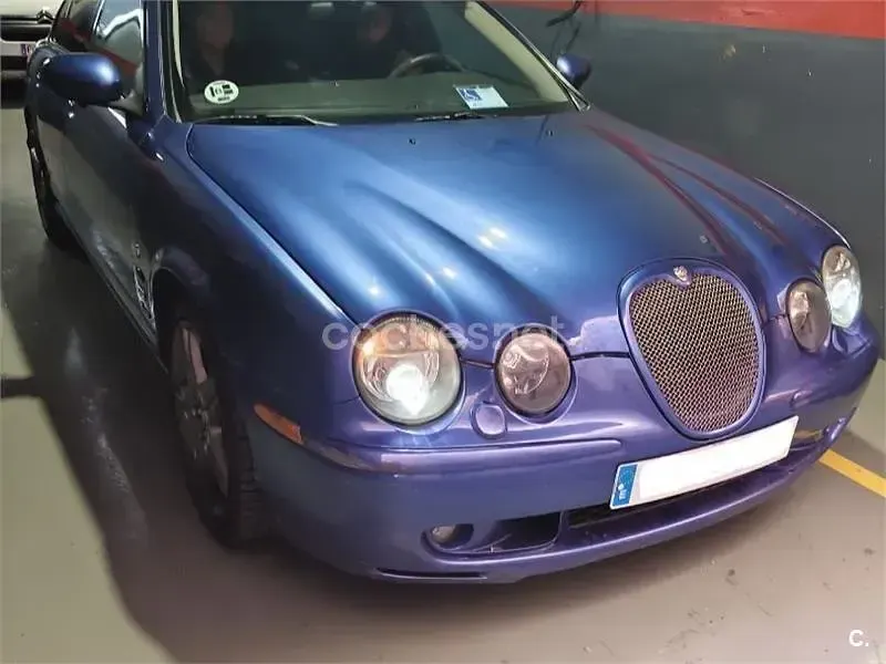 Usado Jaguar S-Type R 395 CV (290 kW) 2002 Azul Berlina