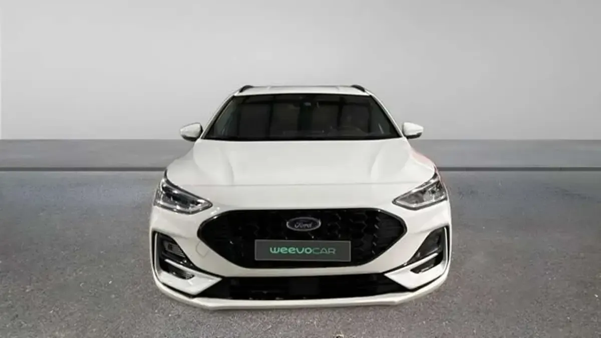 Usado Ford Focus ST-Line 126 CV (92 kW) 2024 Blanco Familiar