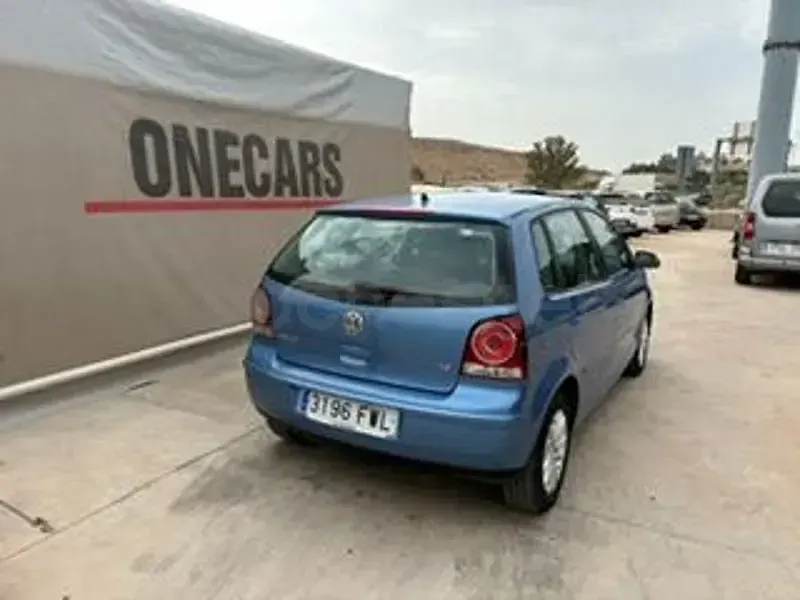 Usado VW Polo Edition 80 CV (58 kW) 2007 Azul Utilitario