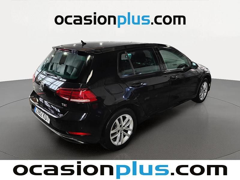 Usado VW Golf VII Advance 125 CV (91 kW) 2017 Negro