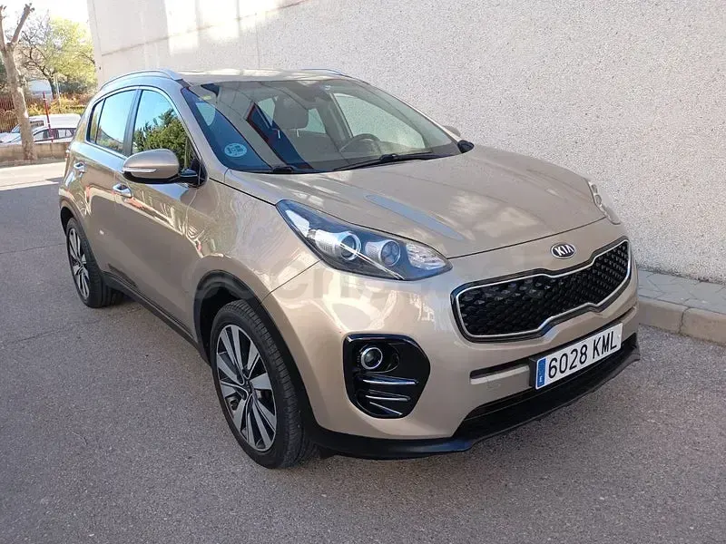 Usado Kia Sportage 141 CV (103 kW) 2018 Beige SUV