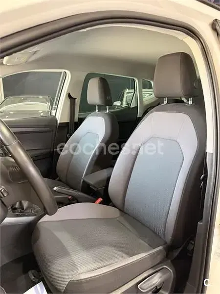 Usado Seat Arona Style 95 CV (69 kW) 2019 Blanco SUV