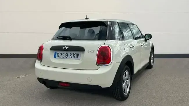 Usado Mini ONE 102 CV (75 kW) 2018 Blanco Utilitario