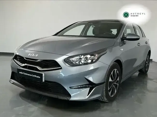 Usado Kia Ceed 100 CV (73 kW) 2025 Gris Utilitario