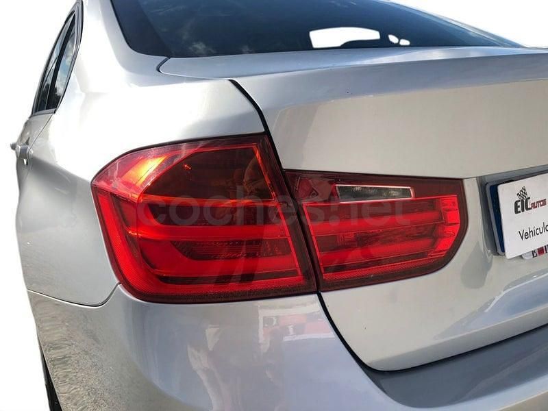 Usado BMW 318 143 CV (105 kW) 2014 Negro Berlina