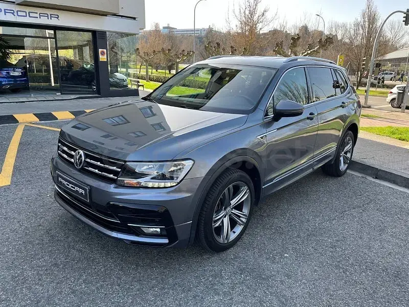 Usado VW Tiguan Advance 150 CV (110 kW) 2020 Gris / plata SUV