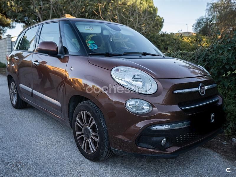 Usado Fiat 500L Lounge 120 CV (88 kW) 2019 Marrón Monovolumen