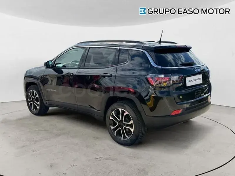 Usado Jeep Compass Limited 130 CV (95 kW) 2024 Negro SUV
