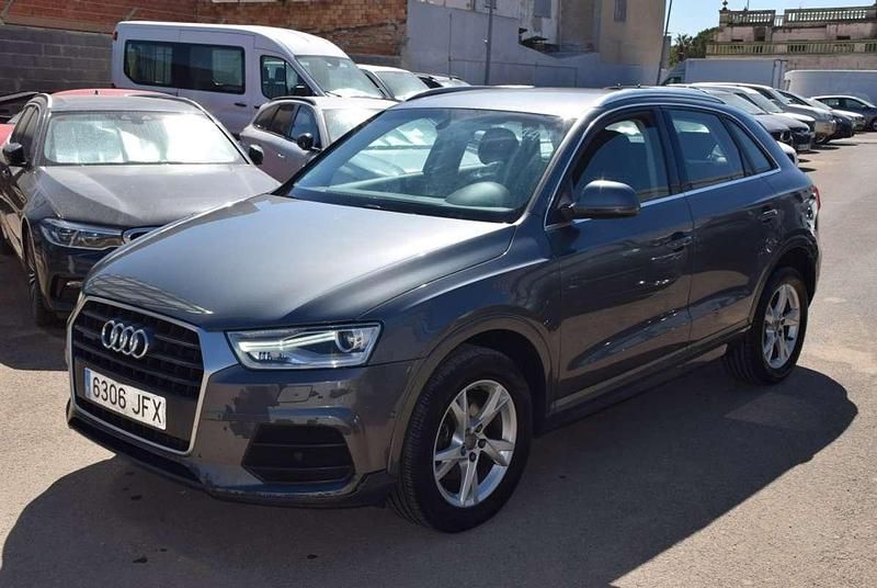 Usado Audi Q3 Attraction 184 CV (135 kW) 2015 Gris / plata SUV