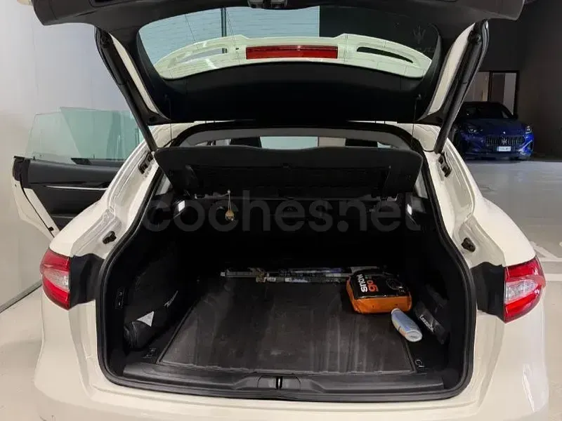 Usado Maserati Levante 275 CV (202 kW) 2016 Blanco SUV