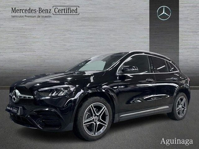 Usado Mercedes GLA250 AMG line 218 CV (160 kW) 2025 Negro noche SUV