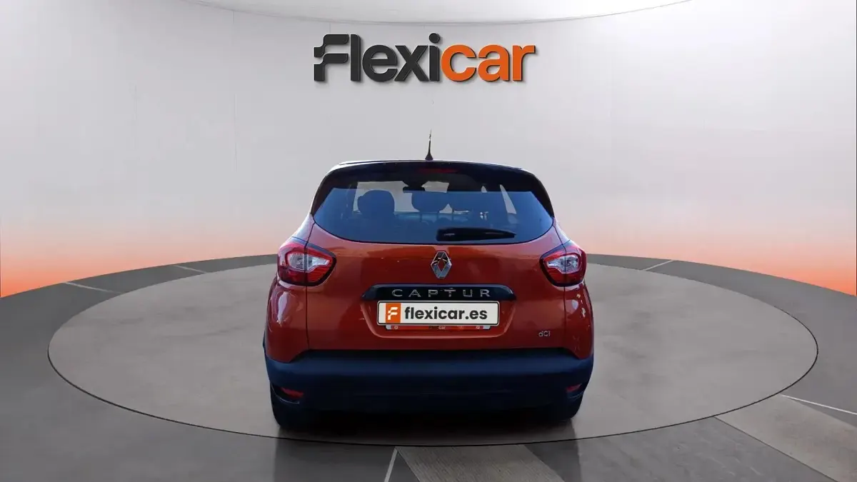 Usado Renault Captur Intens 90 CV (66 kW) 2016 Naranja SUV