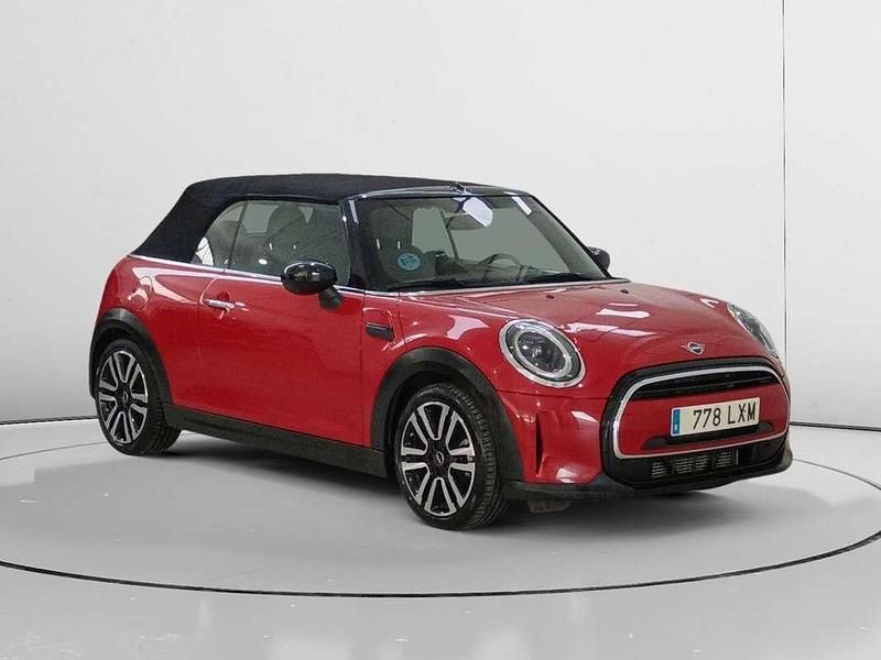 Usado Mini Cooper Cabriolet 137 CV (100 kW) 2022 Rojo Descapotable
