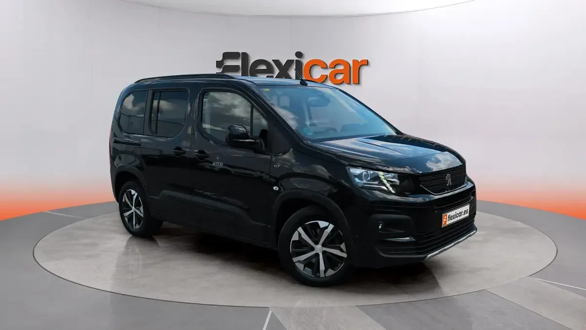Usado Peugeot Rifter GT 131 CV (96 kW) 2023 Monovolumen