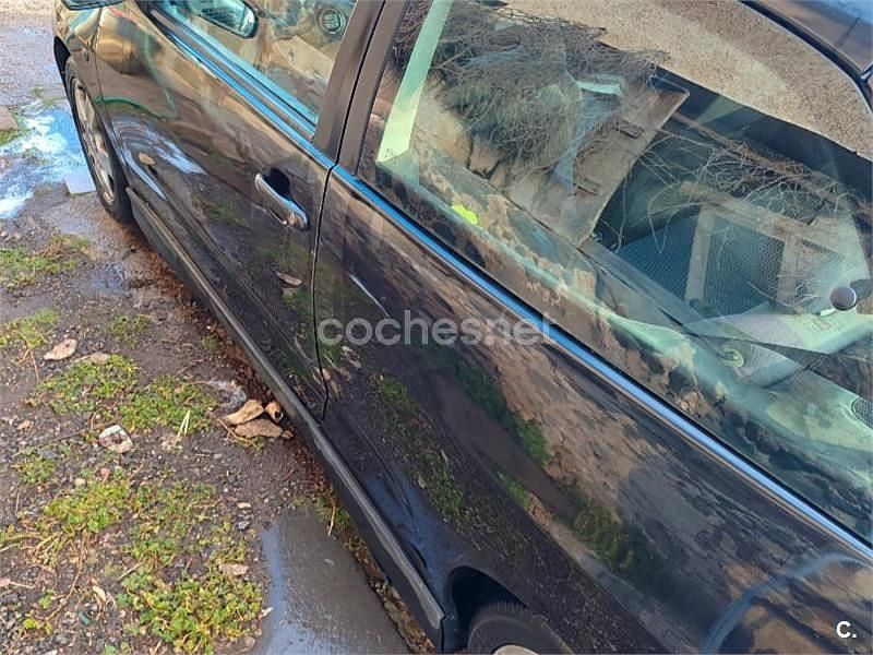 Usado Seat Ibiza Sport 110 CV (80 kW) 2000 Negro Utilitario
