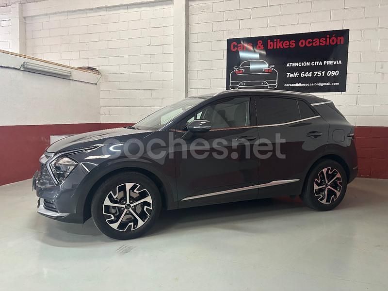 Usado Kia Sportage 150 CV (110 kW) 2022 Gris / plata SUV