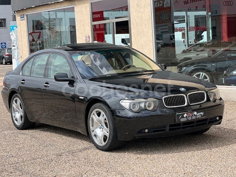 Negro Usado 2005 BMW 745 Berlina | 9990 € - Imagen 1/4