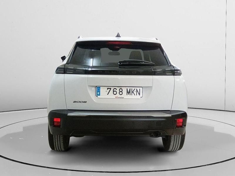 Usado Peugeot 2008 Allure 101 CV (74 kW) 2023 Blanco SUV