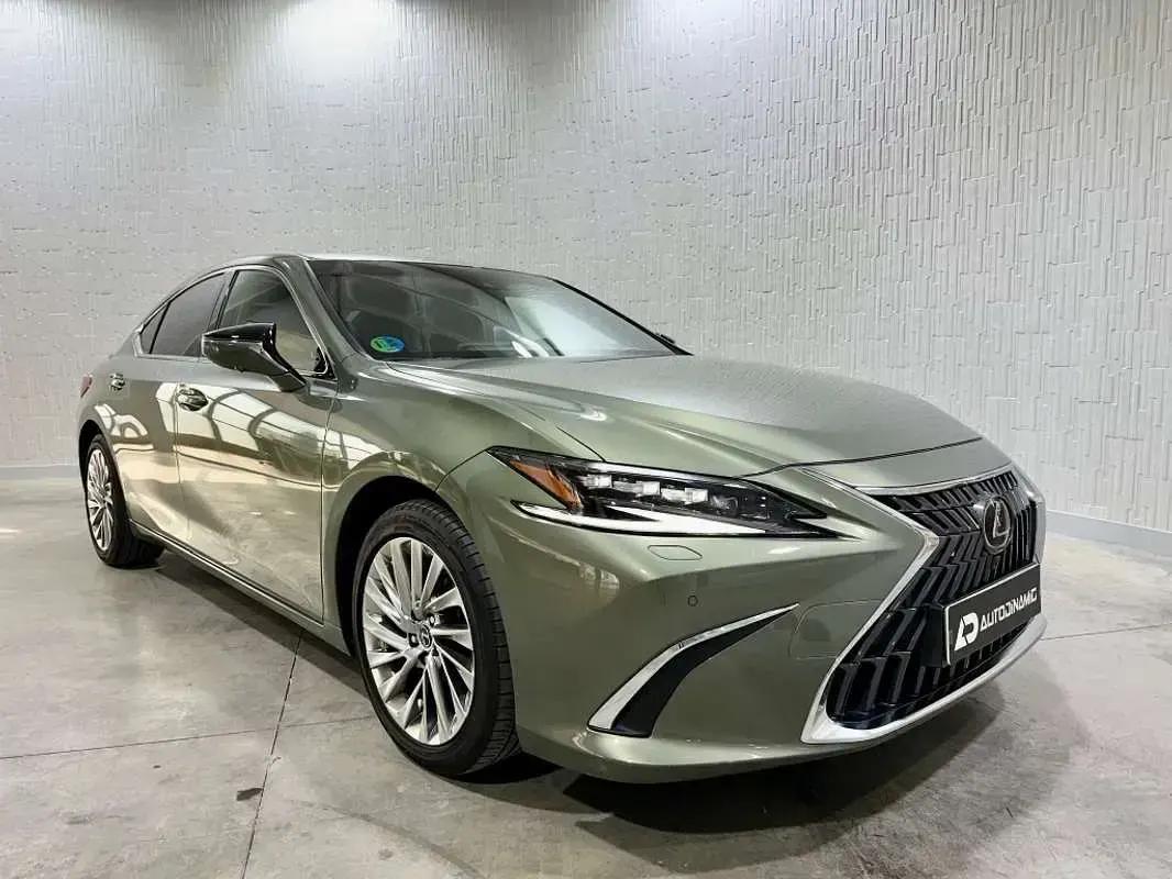 Usado Lexus ES300 Luxury Line 218 CV (160 kW) 2025 Verde Berlina