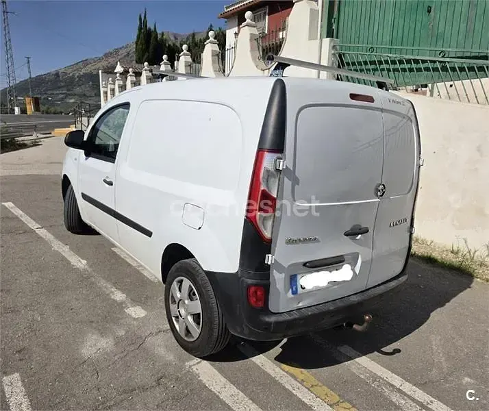 Usado Renault Kangoo 90 CV (66 kW) 2015 Blanco Monovolumen
