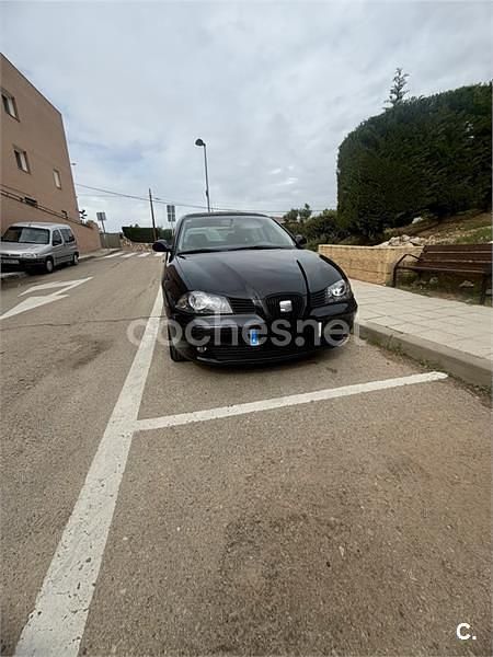 Begagnad Seat Ibiza Stella 100 HK (73 kW) 2003 Svart Halvkombi