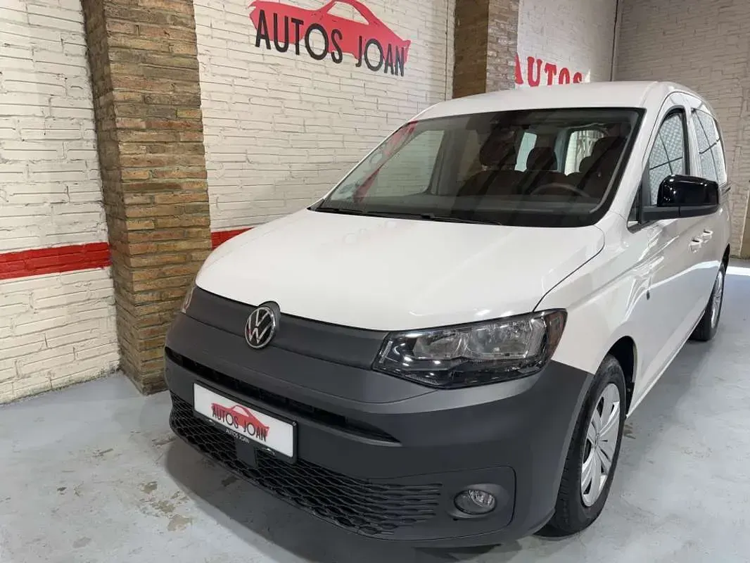 Usado VW Caddy 121 CV (88 kW) 2021 Blanco Monovolumen