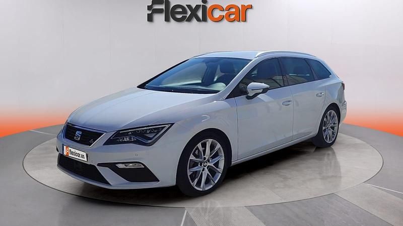 Usado Seat Leon ST FR 180 CV (132 kW) 2018 Blanco Familiar