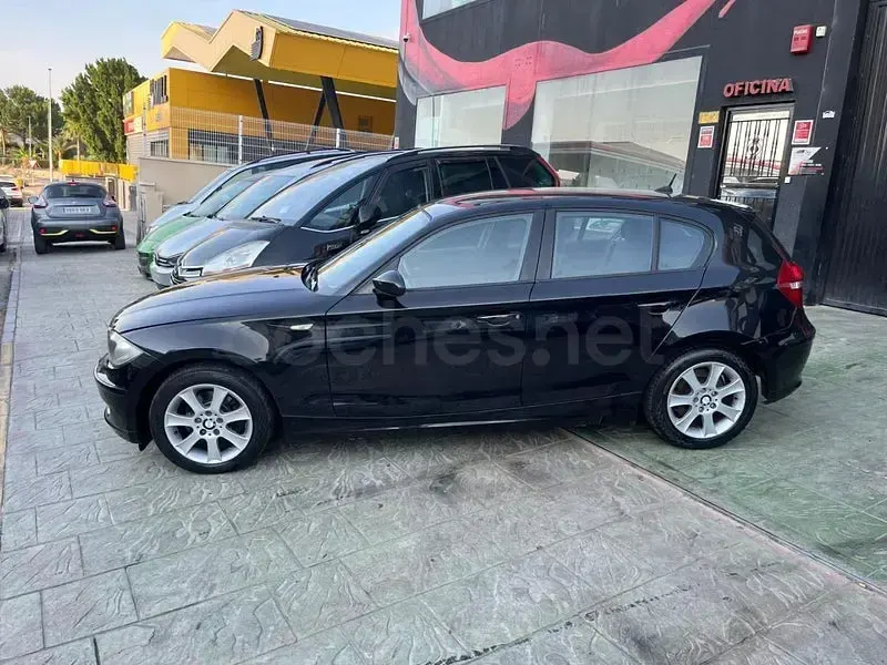 Usado BMW 118 Comfort Edition 143 CV (105 kW) 2009 Negro Utilitario
