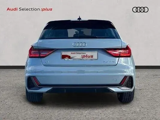 Usado Audi A1 Sportback 116 CV (85 kW) 2025 Gris / plata Utilitario