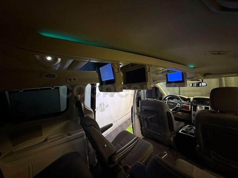 Usado Chrysler Grand Voyager Limited 163 CV (119 kW) 2010 Negro Monovolumen