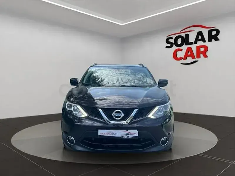 Usado Nissan Qashqai Acenta 110 CV (80 kW) 2015 Marrón SUV
