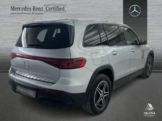 Usado Mercedes EQB250 139 kW (190 CV) 2025 Plata hightech
