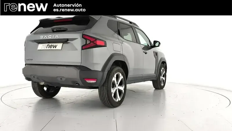 Usado Dacia Duster Journey 130 CV (95 kW) 2025 Gris SUV