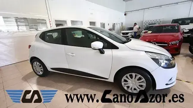 Usado Renault Clio IV Business 90 CV (66 kW) 2018 Blanco