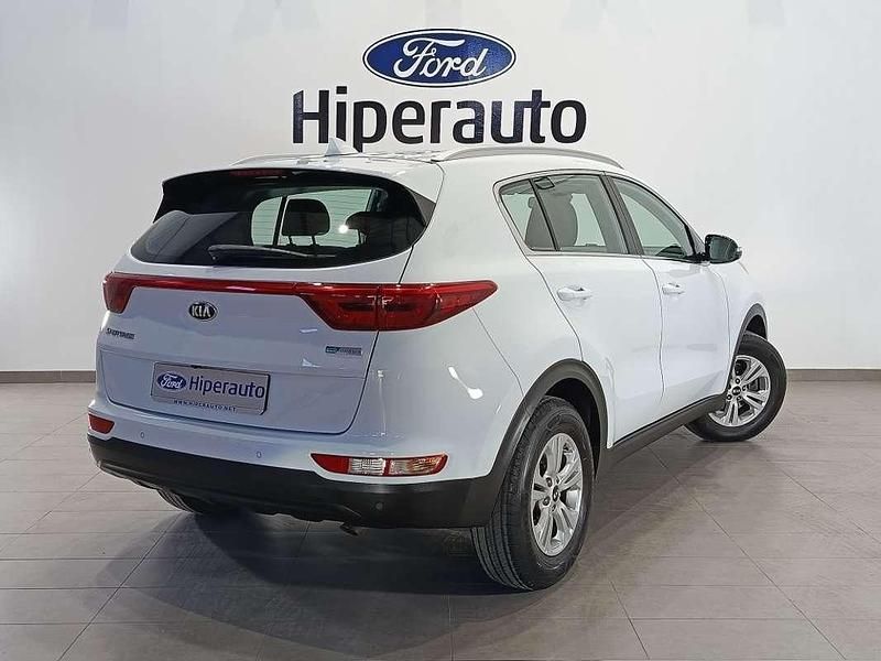 Usado Kia Sportage 116 CV (85 kW) 2018 Blanco SUV